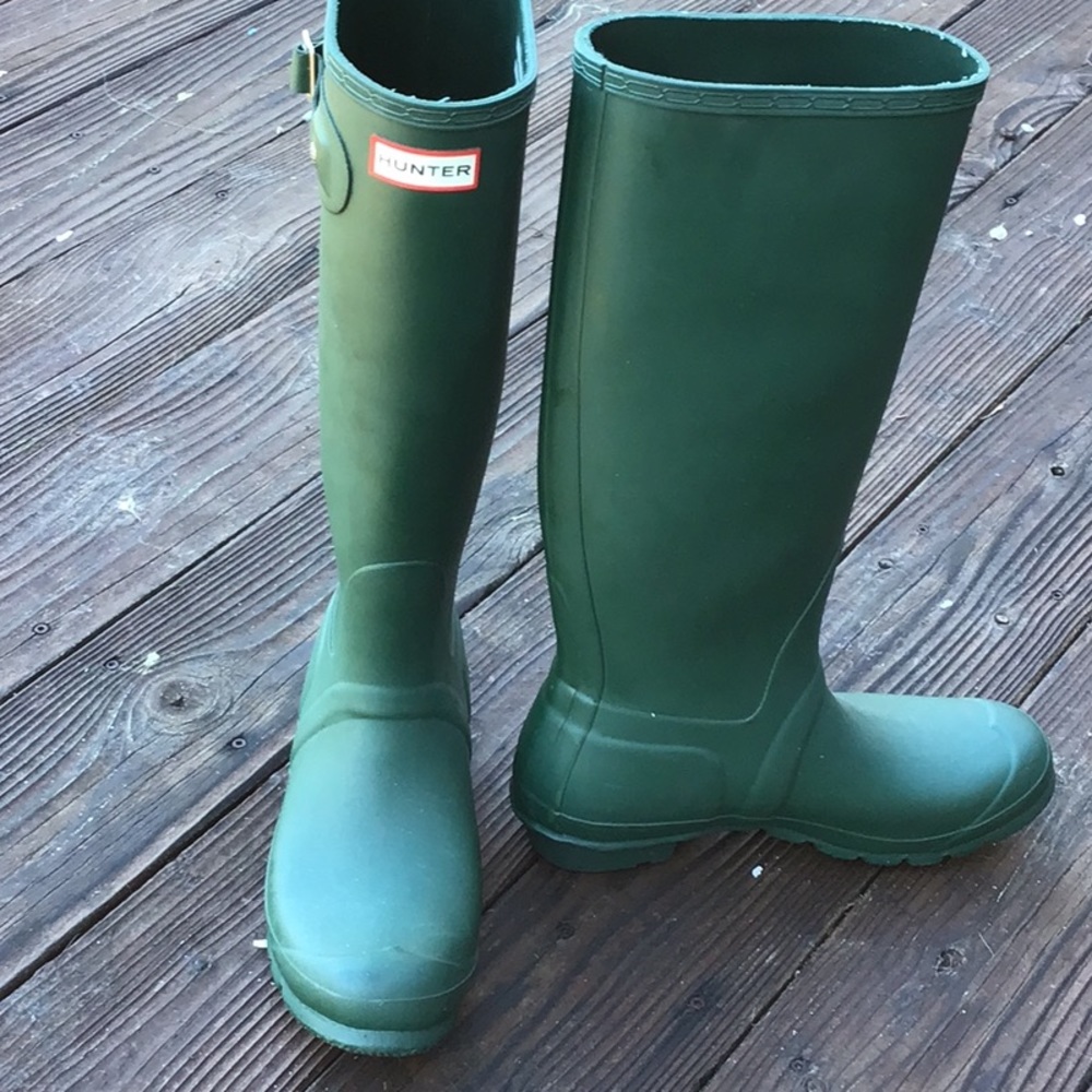 NWOT Hunter Green Gum Boots size 10